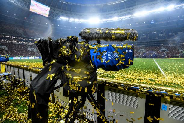 佩里尼在不 佩里尼在不