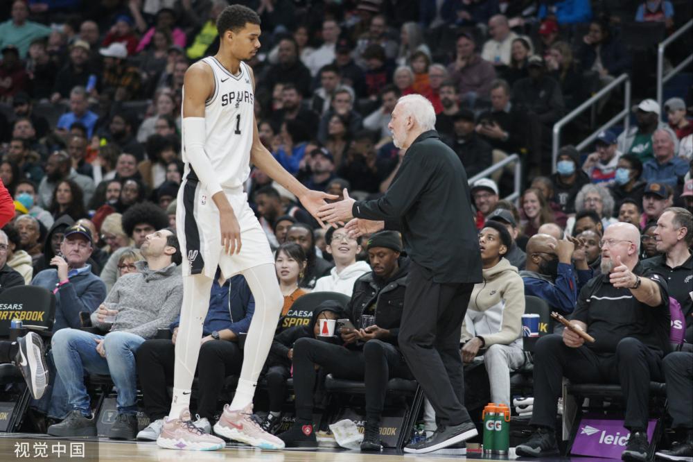 进一步彰显 进一步彰显