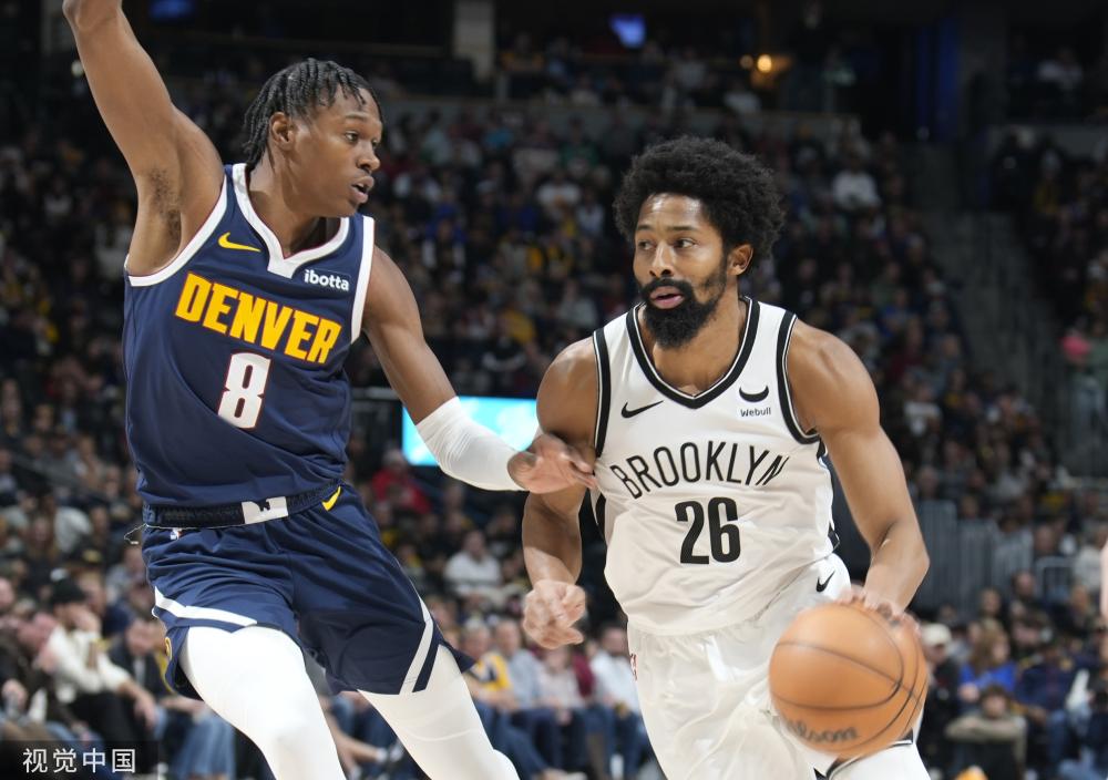 翘首以盼的 翘首以盼的