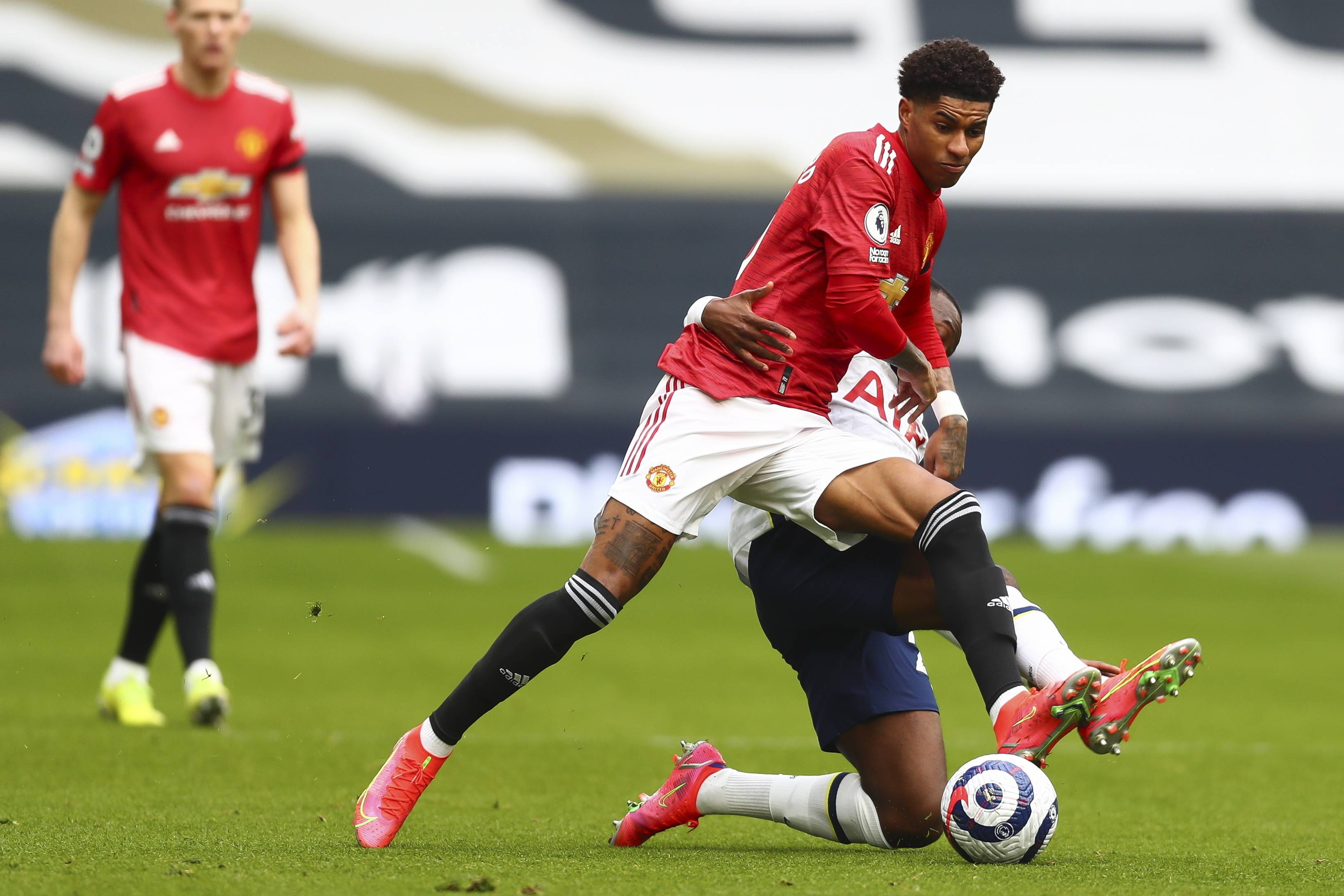 不勒斯对努 不勒斯对努